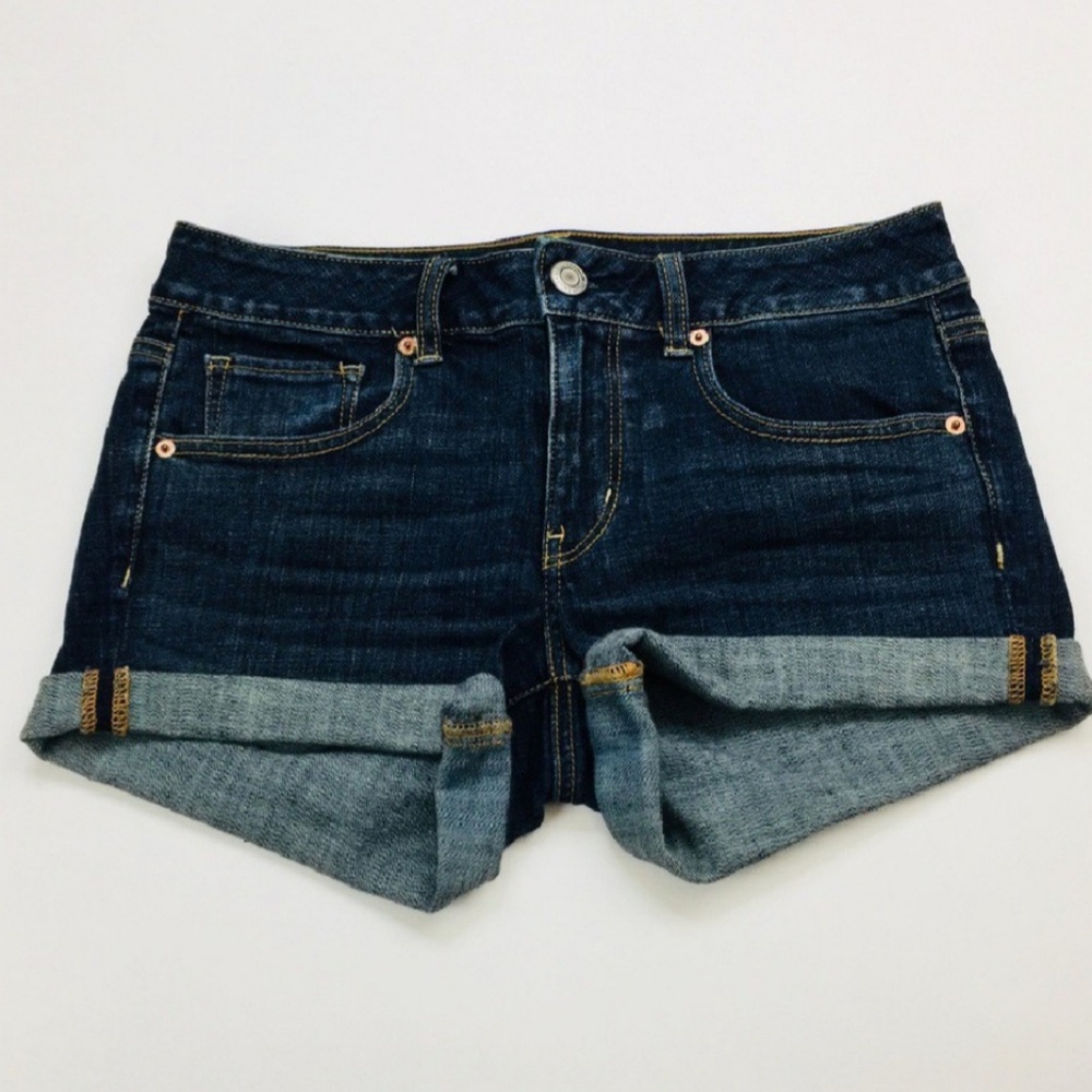 AMERICAN EAGLE SIZE 8 SUPER STRETCH SHORTS